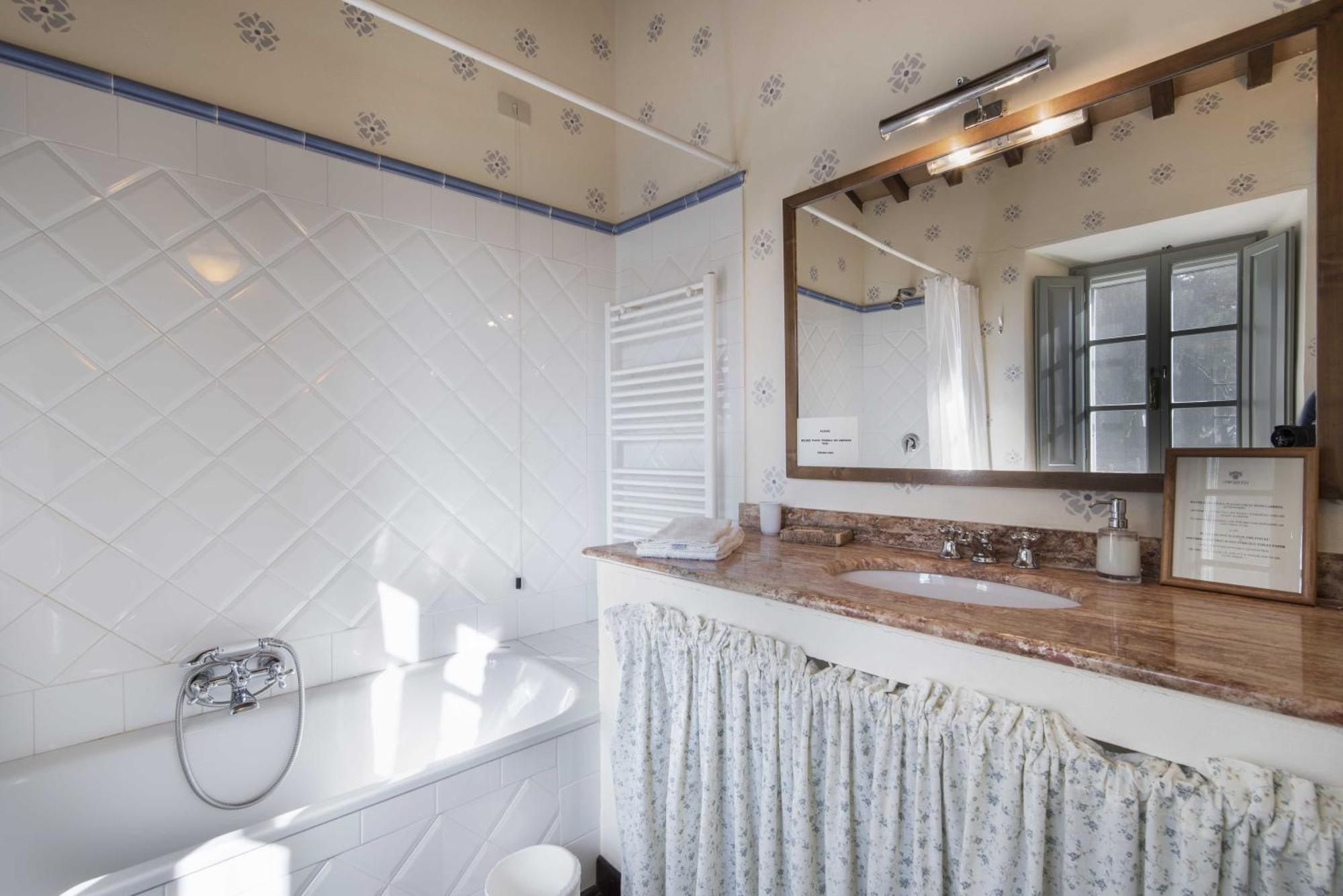 Borgo Di Camporsevoli Villa Kültér fotó