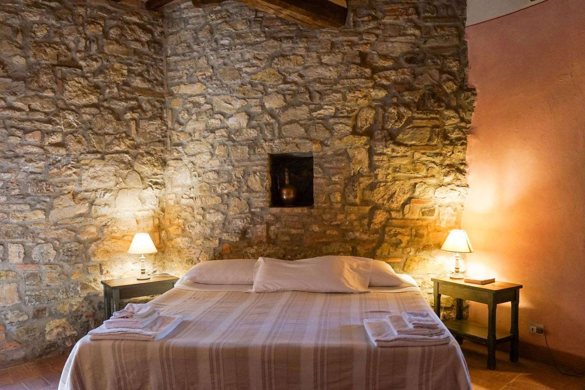 Borgo Di Camporsevoli Villa Kültér fotó